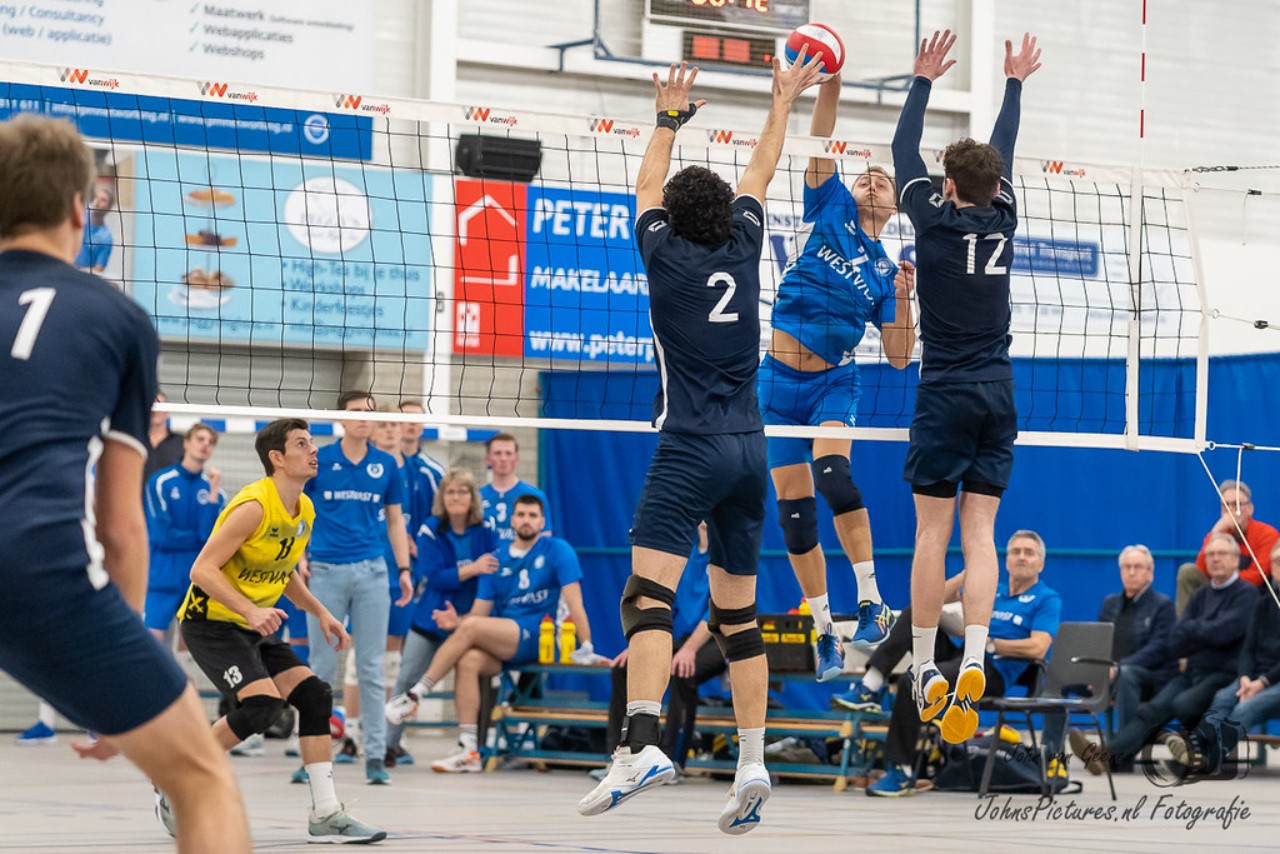 20230218 191934 A7 06802 John van Geenen Flickr