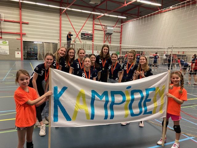 Meisjes B2 winterkampioen!